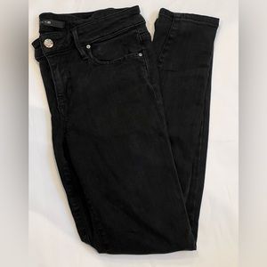 Joe’s Lightly worn black skinny jeans